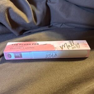 The Plush Pen Lip Glaze in Pink by (Mally XO) Gloss to Stain